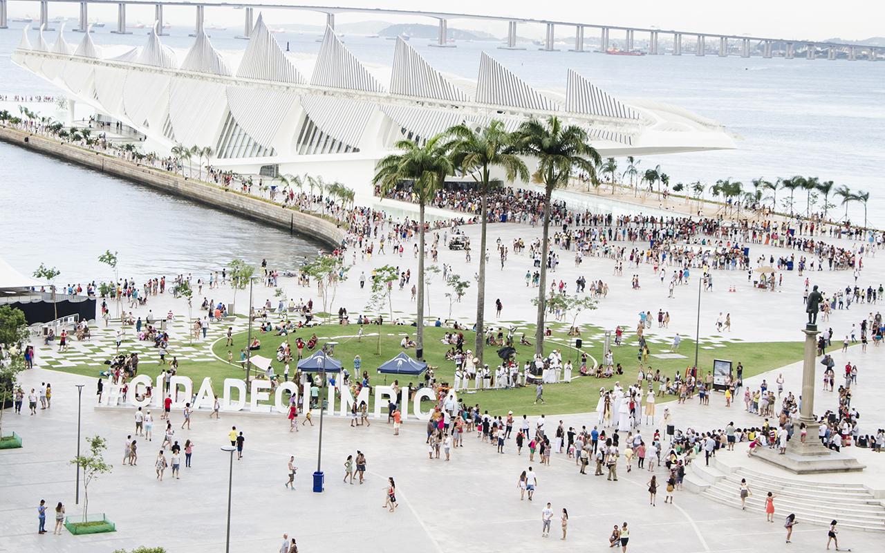 A Praça Mauá, com o Museu do Amanhã ao fundo / Foto: Byron Prujansky - Museu do Amanhã