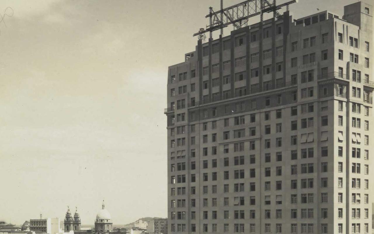 O edifício 'A Noite', o primeiro arranha-céu do Brasil / Foto: Biblioteca Nacional